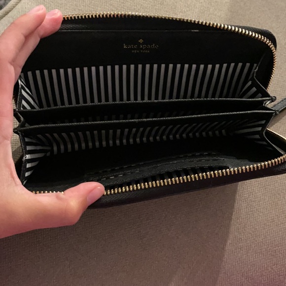kate spade wallet - Picture 3 of 4